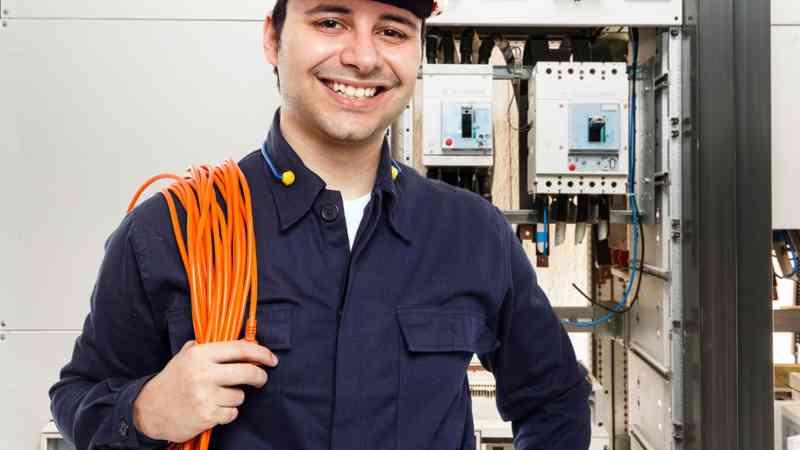 Curso gratuito Supervisar y Realizar el Montaje de Redes Eléctricas de Baja Tensión (Online)